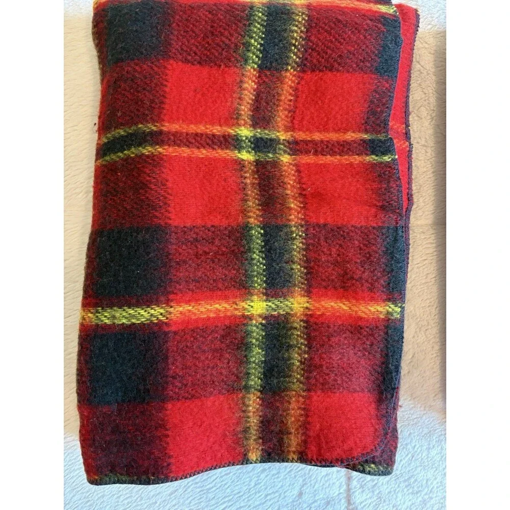 Lot 2 Carousel Mills Sport Stadium Blanket Colorfast Fiber Throw 45